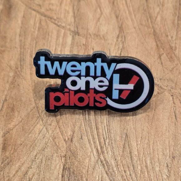 NEW Twenty One Pilots Pin Twenty One Pilots Badge for Jacket Bookbag Lanyard etc - Picture 1 of 3